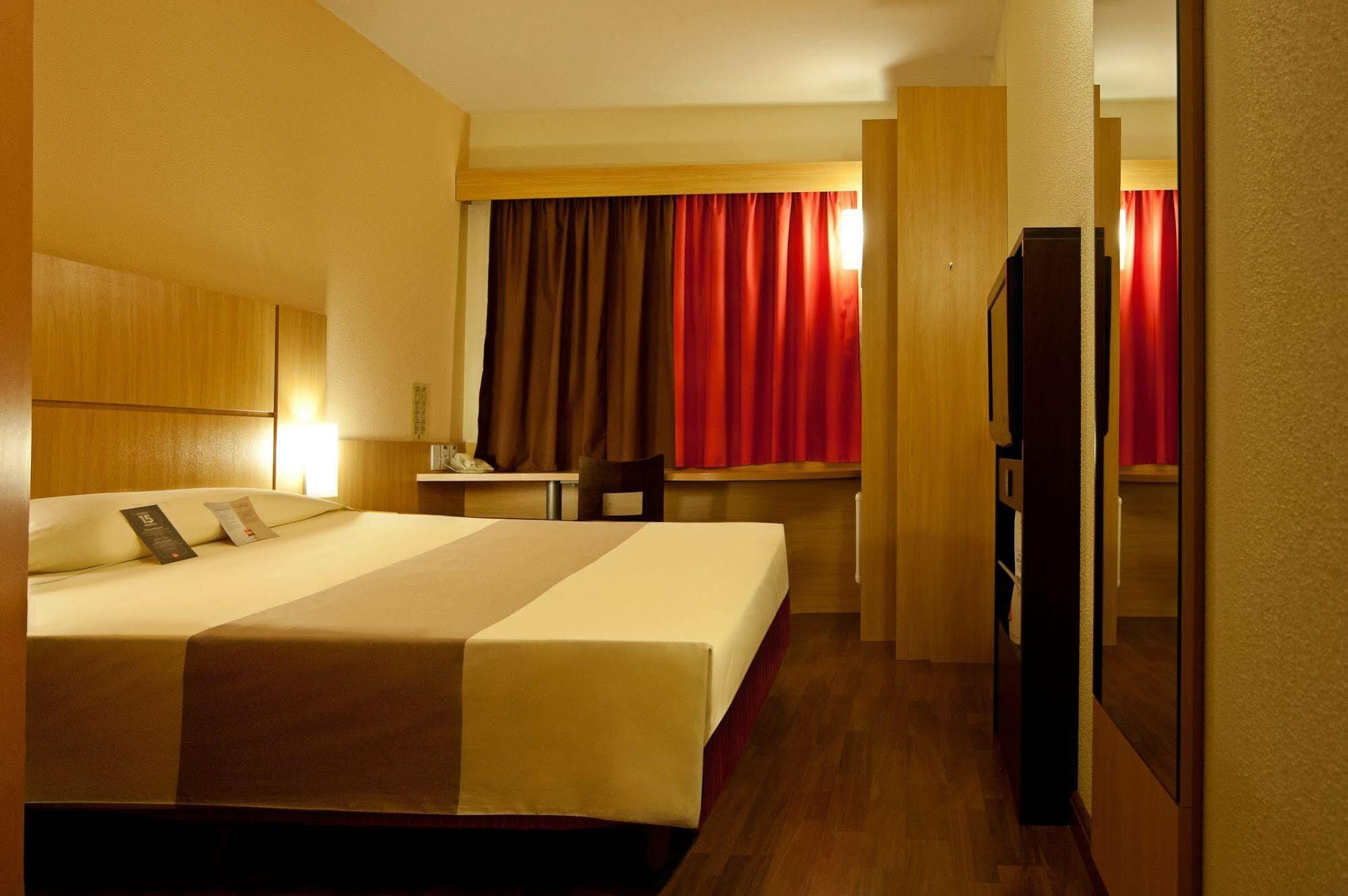 Ibis Hotel